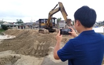 Vụ nhóm người hút cát trái phép, dùng vòi rồng tấn công nhà báo: UBND tỉnh Quảng Trị yêu cầu kiểm tra, xử lý