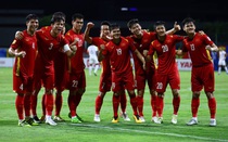 10 tuyển thủ ĐT Việt Nam cao trên 1m80 gồm những ai?