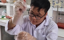 Nam sinh giành học bổng 6,5 tỷ đồng của đại học số một về y sinh tại Mỹ