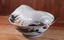 Món mỳ bọ biển khổng lồ "kinh dị" tại Đài Loan
