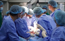Cuộc đại phẫu u xương lớn và phức tạp lần đầu tiên được thực hiện tại Việt Nam