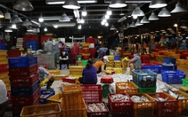TP HCM: Đề nghị nhanh chóng gia tăng nguồn cung ứng hàng hóa, thực phẩm cho người dân