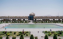 Những cung điện thánh địa tuyệt đẹp của Iran
