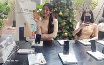 Smartphone V23 5G với camera selfie góc siêu rộng