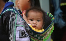 Video: Trẻ em nghèo vùng cao Yên bái đón nhận những món quà ý nghĩa