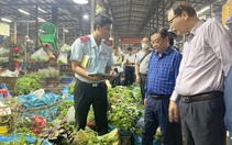 Bộ trưởng Bộ NN- PTNT thị sát chợ đầu mối Bình Điền