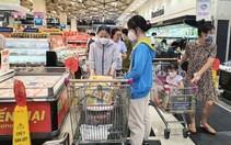 Chợ, siêu thị tấp nập, ngành bán lẻ TP.HCM đang phục hồi nhanh
