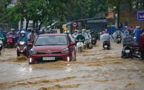 Chỉ hơn 1 tuần sau trận mưa lịch sử, Đà Nẵng lại ngập do mưa lớn