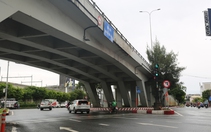 TP.HCM: Cấm xe lưu thông phía dưới cầu vượt Nguyễn Hữu Cảnh 
