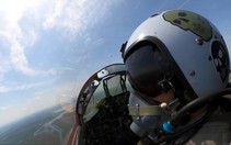 Hai phi công Su-34 Nga bị bắn rơi thoát hiểm thần kỳ, được tặng danh hiệu Anh hùng