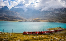 Ngắm cảnh sắc ấn tượng trên những chuyến tàu hỏa nổi tiếng thế giới