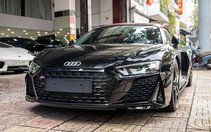 Siêu xe Audi R8 V10 Spyder 2022 vừa cập bến Việt Nam