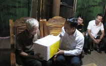 Chủ tịch UBND tỉnh Lai Châu thăm, tặng quà gia đình chính sách huyện Nậm Nhùn