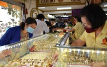 Người Việt tăng mua vàng, chỉ 3 tháng tiêu thụ 14 tấn vàng