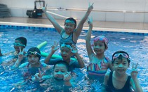 Lớp dạy bơi miễn phí giữa lòng Hà Nội