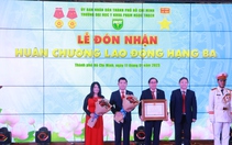 Trường ĐHYK Phạm Ngọc Thạch nhận khen thưởng kép cấp Nhà nước