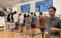 Giới trẻ Sài Gòn shopping mua đồ Tết tới khuya, cửa hàng đuổi vẫn chưa chịu về