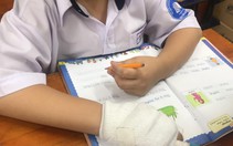 Vụ giáo viên đánh gãy ngón tay học sinh lớp 1 ở TP.HCM: Nhà trường cảnh cáo giáo viên