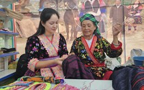 Tủa Chùa: Bảo tồn nghề dệt, thêu truyền thống của người dân tộc Mông