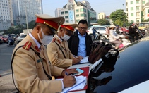 CSGT Hà Nội tiếp tục xử phạt nhiều tài xế lái xe vào làn khẩn cấp trên đường Vành đai 3