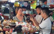 Tiểu thương chợ Bến Thành học cách livestream bán hàng, quảng bá du lịch