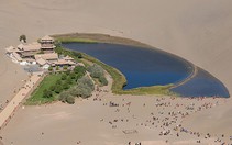Toàn cảnh hồ nước trên sa mạc không bao giờ cạn suốt mấy nghìn năm