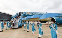 Hàng không Việt Nam đón khách bay thường lệ đầu tiên từ Bắc Kinh sau 3 năm đại dịch Covid-19