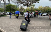Tự điều chỉnh điểm đón xe công nghệ, sân bay Tân Sơn Nhất bị yêu cầu báo cáo