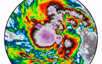 Hình ảnh siêu bão Mawar tiến sát Philippines nhìn từ vệ tinh