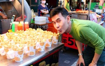 Khách Việt trải nghiệm ẩm thực độc lạ ở 55 quốc gia, có món 100 triệu đồng