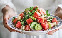 Salad kiểu Địa Trung Hải giải nhiệt ngày hè