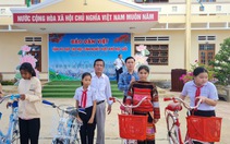 Báo Dân Việt trao học bổng, xe đạp cho học sinh nghèo vượt khó tại Bình Định