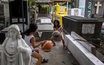 Ở một đất nước Đông Nam Á, bóng rổ được coi là cuộc sống của họ