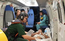 Lần đầu tiên vận chuyển bay cấp cứu 3 bệnh nhân tại đảo Sinh Tồn về TP.HCM