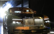 Cận cảnh mẫu xe siêu sang Rolls-Royce Spectre mới về Việt Nam