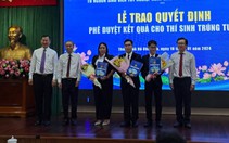 TP.HCM trao quyết định cho 3 sinh viên được tuyển dụng theo chính sách thu hút nhân tài