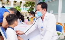 Có thêm bệnh nhân mắc sởi tử vong, TP.HCM gấp rút rà soát việc tiêm vaccine