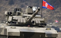Cận cảnh ông Kim Jong-un lái xe tăng M2020, "chiếc xe tăng mạnh nhất thế giới"