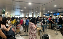 Sản lượng khách qua sân bay Tân Sơn Nhất sụt giảm