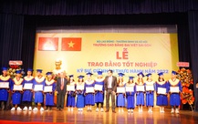 Trường Cao đẳng Đại Việt Sài Gòn trao bằng tốt nghiệp cho gần 600 tân khoa