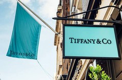 Công ty mẹ Louis Vuitton tính chi bao nhiêu để mua lại hãng trang sức danh giá Tiffany & Co.?