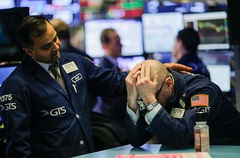 S&P 500 đi lùi khi lưỡng đảng Mỹ chần chờ chưa tung gói kích thích kinh tế mới