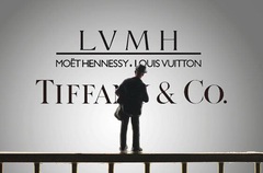 Thương vụ 16,2 tỷ USD có nguy cơ đổ bể, Tiffany sẽ kiện công ty mẹ Louis Vuitton?