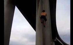 Video clip: Anh chàng này có kĩ năng leo trèo phải nói là tuyệt đỉnh