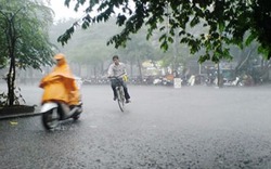 Thời tiết Hà Nội hôm nay (15.6): Áp thấp nhiệt đới tiếp tục gây mưa giông, nguy cơ ngập úng cục bộ