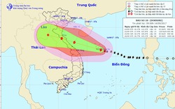 Tin bão khẩn cấp: Siêu bão mạnh nhất 10 năm qua vào miền Trung chỉ còn tính từng giờ