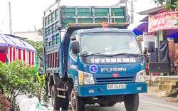 Tổ xung phong thu gom rác ở nông thôn nơi vùng sâu, vùng xa