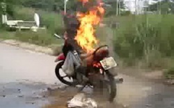 Đầu năm mới, xe máy vẫn tiếp tục cháy