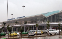 Sân bay quốc tế Đà Nẵng: Tướng bị &#34;trảm&#34;, mưa vẫn dột