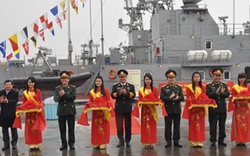 Hải quân Việt Nam tiếp nhận tàu chiến hiện đại